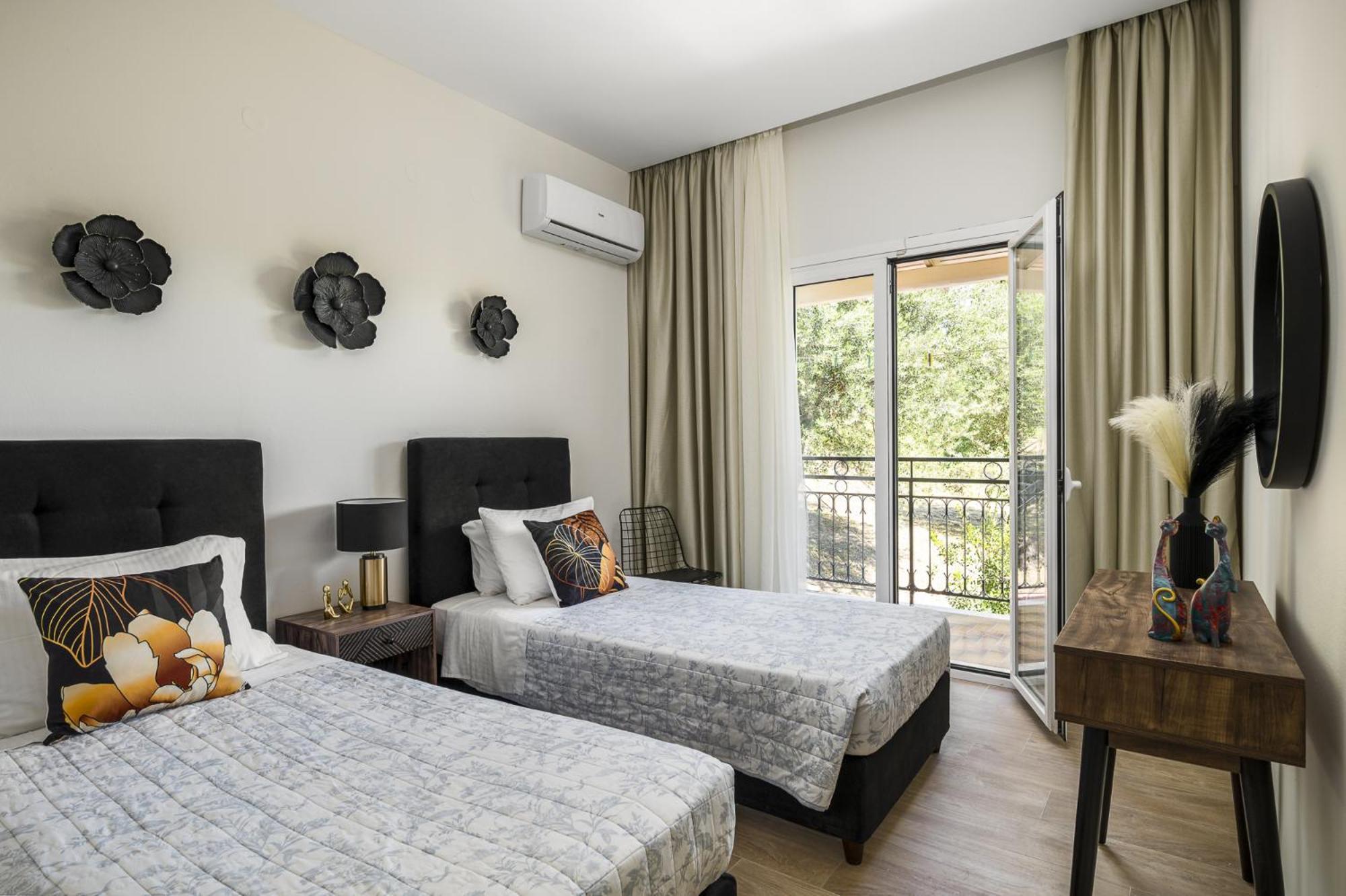 Ipsos Pool Apartments, Elena & Maria By Konnect ภายนอก รูปภาพ